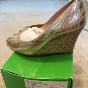 Lilly Pulitzer Desert Wedges Gold Size 8